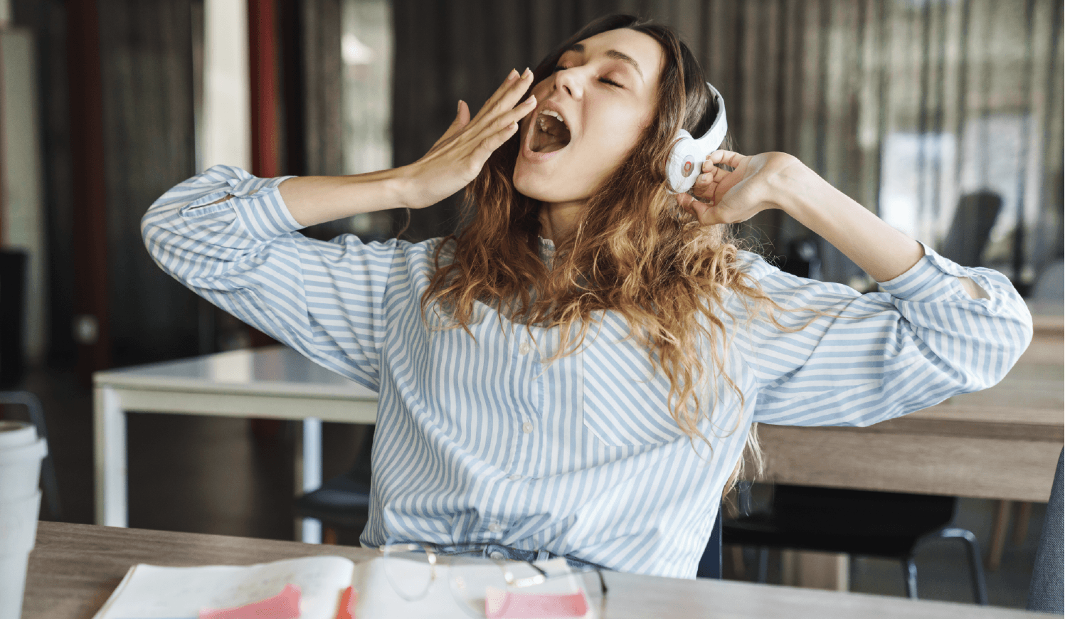 ¿SIENTES QUE TU ENERGÍA BAJA DESPUÉS DE COMER?    Quizás necesitas equilibrar tus niveles de azúcar en sangre